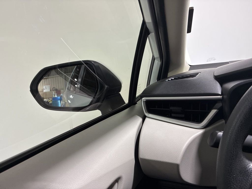 Used 2024 Toyota Corolla LE w/ LE Convenience Package image 26