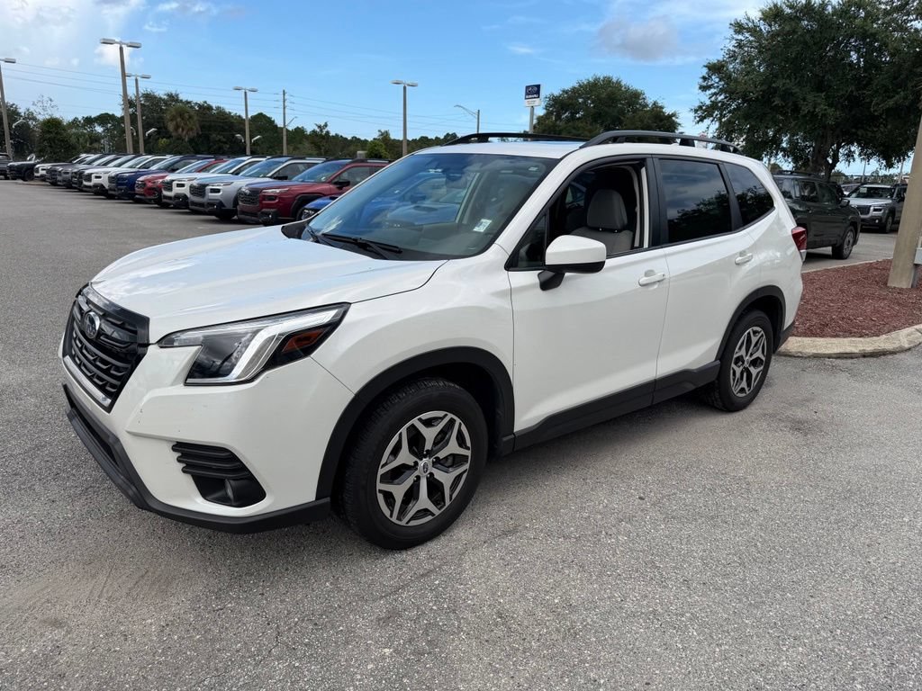 Used 2023 Subaru Forester Premium AWD/4WD image 13
