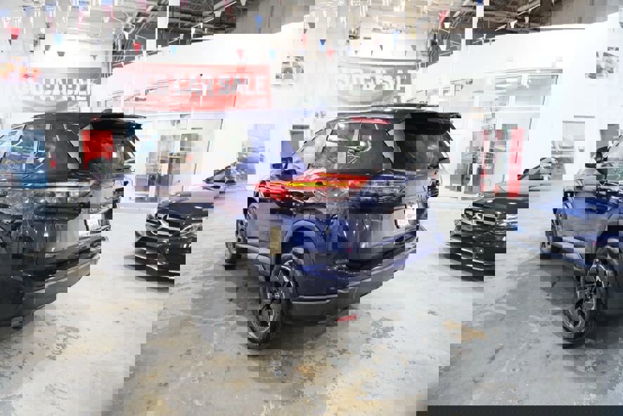 Used 2025 Nissan Rogue SV image 8