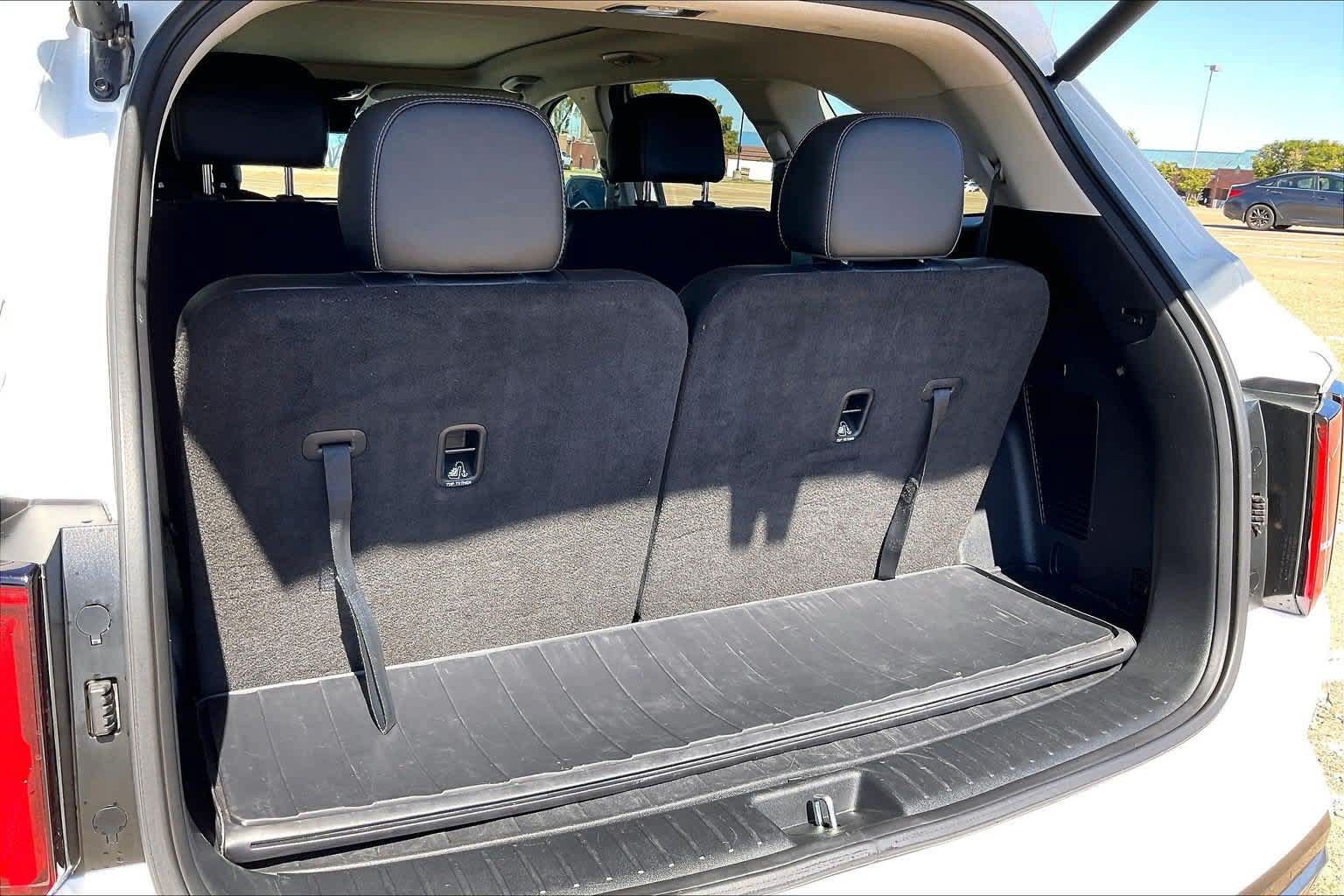 Certified 2023 Kia Sorento SX FWD image 16