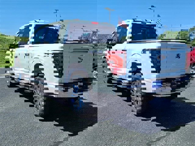 New 2025 Ford F150 Lariat w/ Equipment Group 502A High image 3