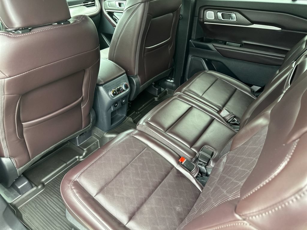 New 2026 Ford Explorer Platinum AWD/4WD image 11