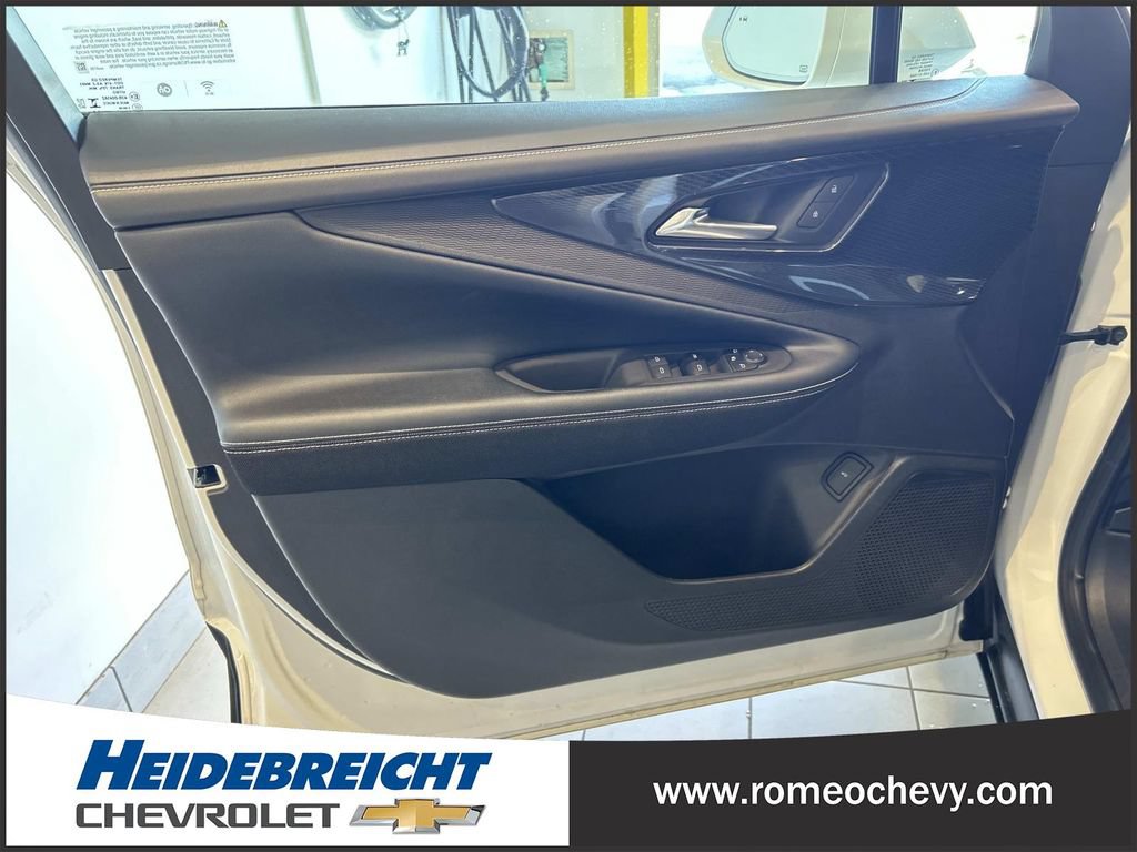 Used 2024 Chevrolet Blazer EV LT AWD/4WD image 10