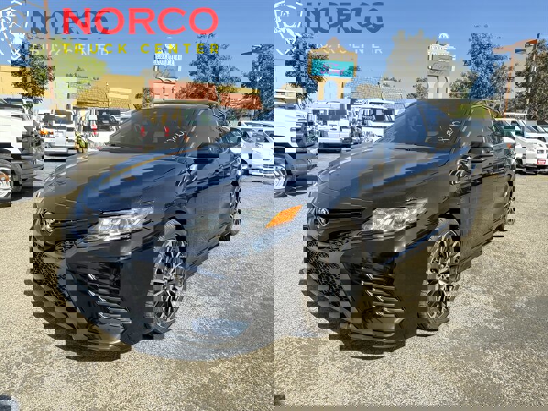 Used 2020 Toyota Camry SE image 4