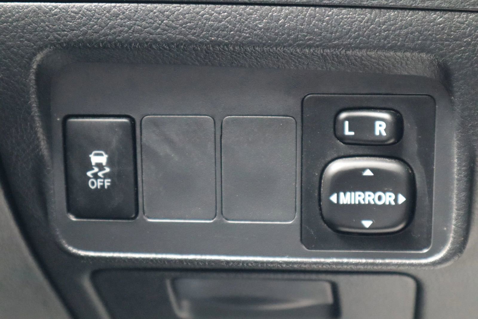 Used 2012 Toyota Corolla S image 30
