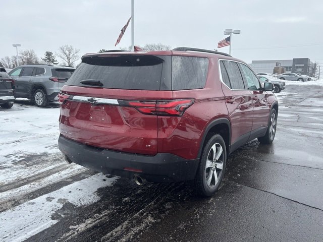 Used 2023 Chevrolet Traverse LT w/ LT Premium Package image 5