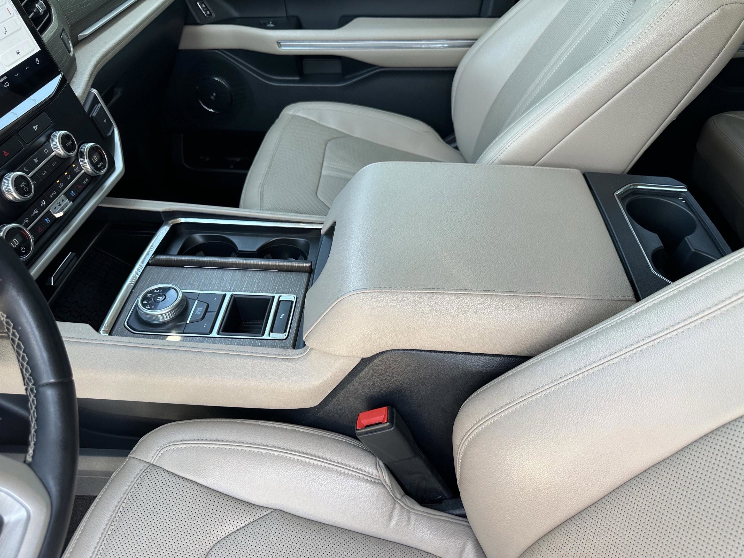 Used 2022 Ford Expedition Limited RWD image 22