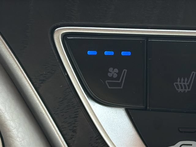 Certified 2018 Honda Accord Touring image 33