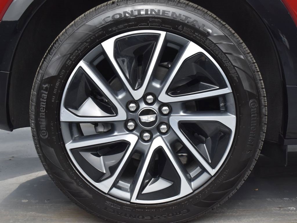 Certified 2025 Cadillac Optiq Sport 2 w/ LPO, Floor Liner Package image 10