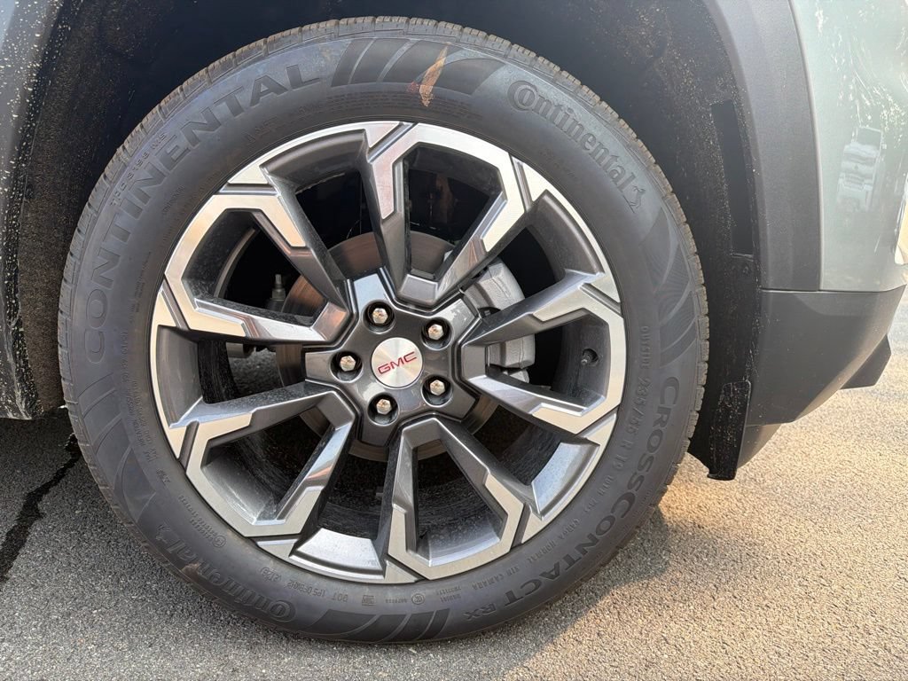 New 2027 GMC Terrain Elevation w/ Elevation Premium Package AWD/4WD image 9