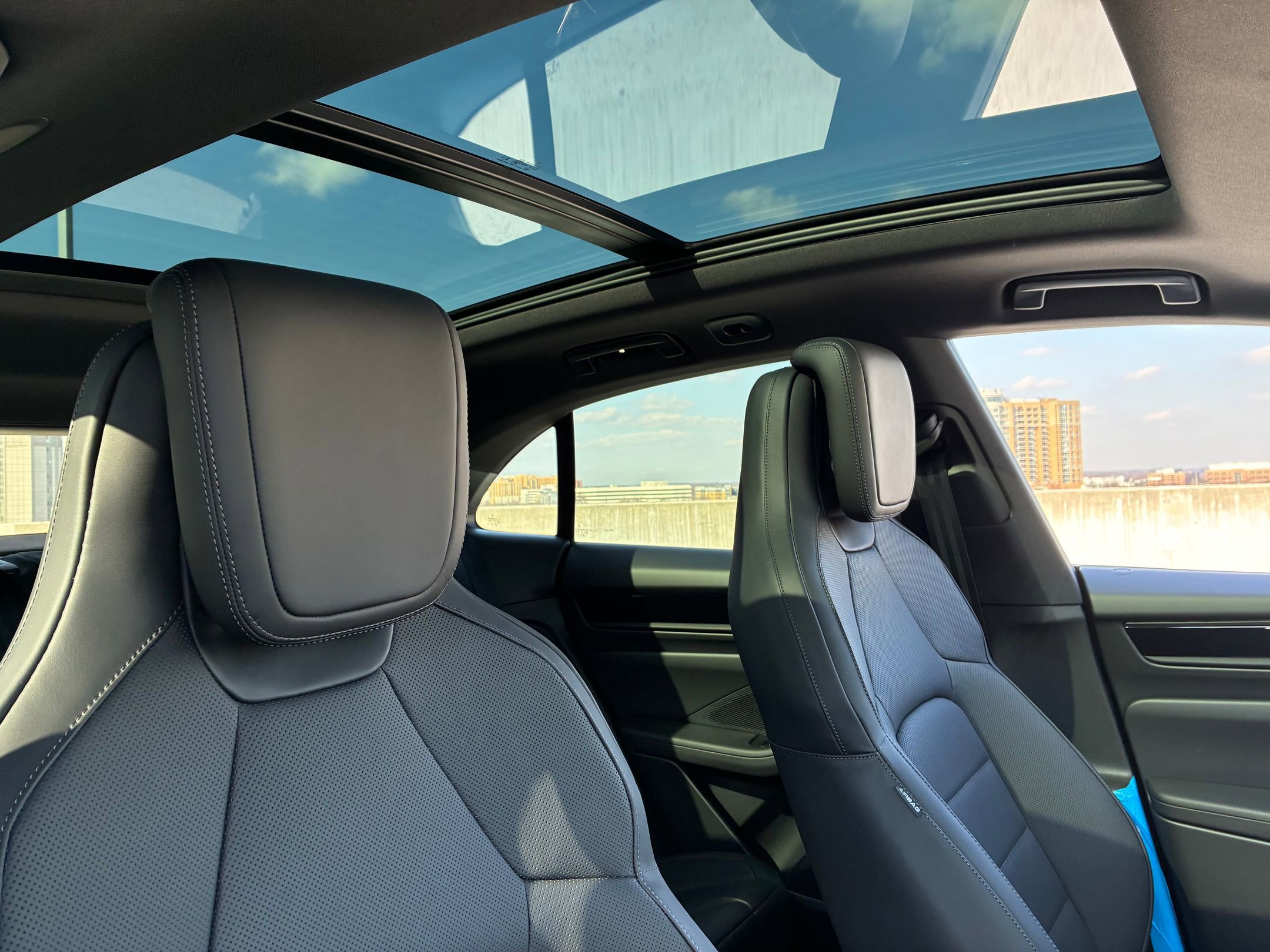 New 2026 Porsche Macan 4 Electric AWD/4WD image 15