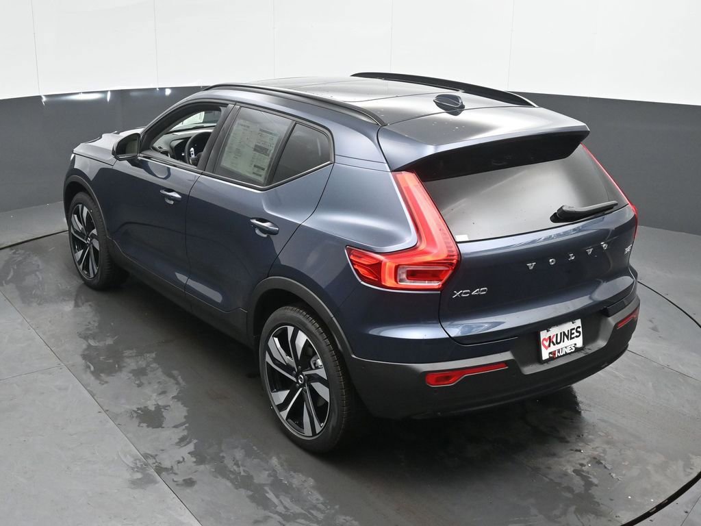 New 2026 Volvo XC40 B5 Ultra w/ Climate Package AWD/4WD image 32