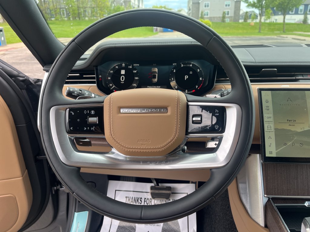 Certified 2026 Land Rover Range Rover SE AWD/4WD image 16