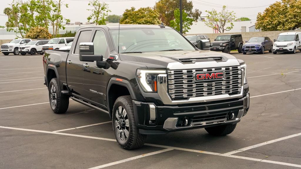 New 2025 GMC Sierra 2500 Denali w/ Denali Reserve Package image 5