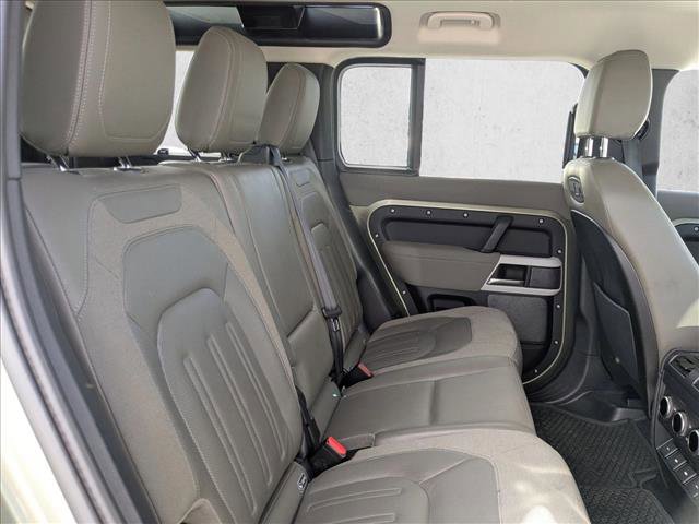 Used 2020 Land Rover Defender 110 SE AWD/4WD image 16