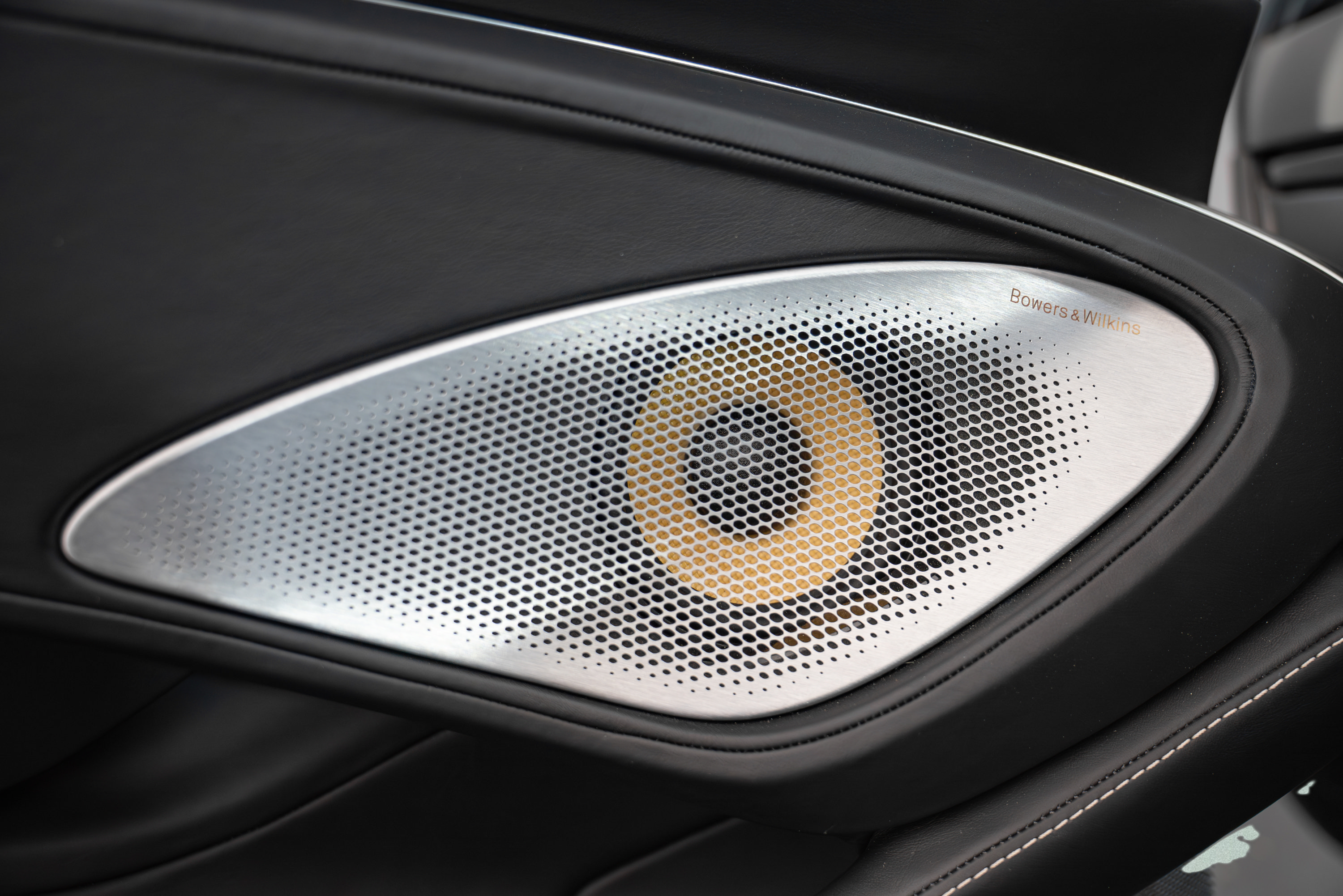 Used 2025 McLaren GTS RWD image 15
