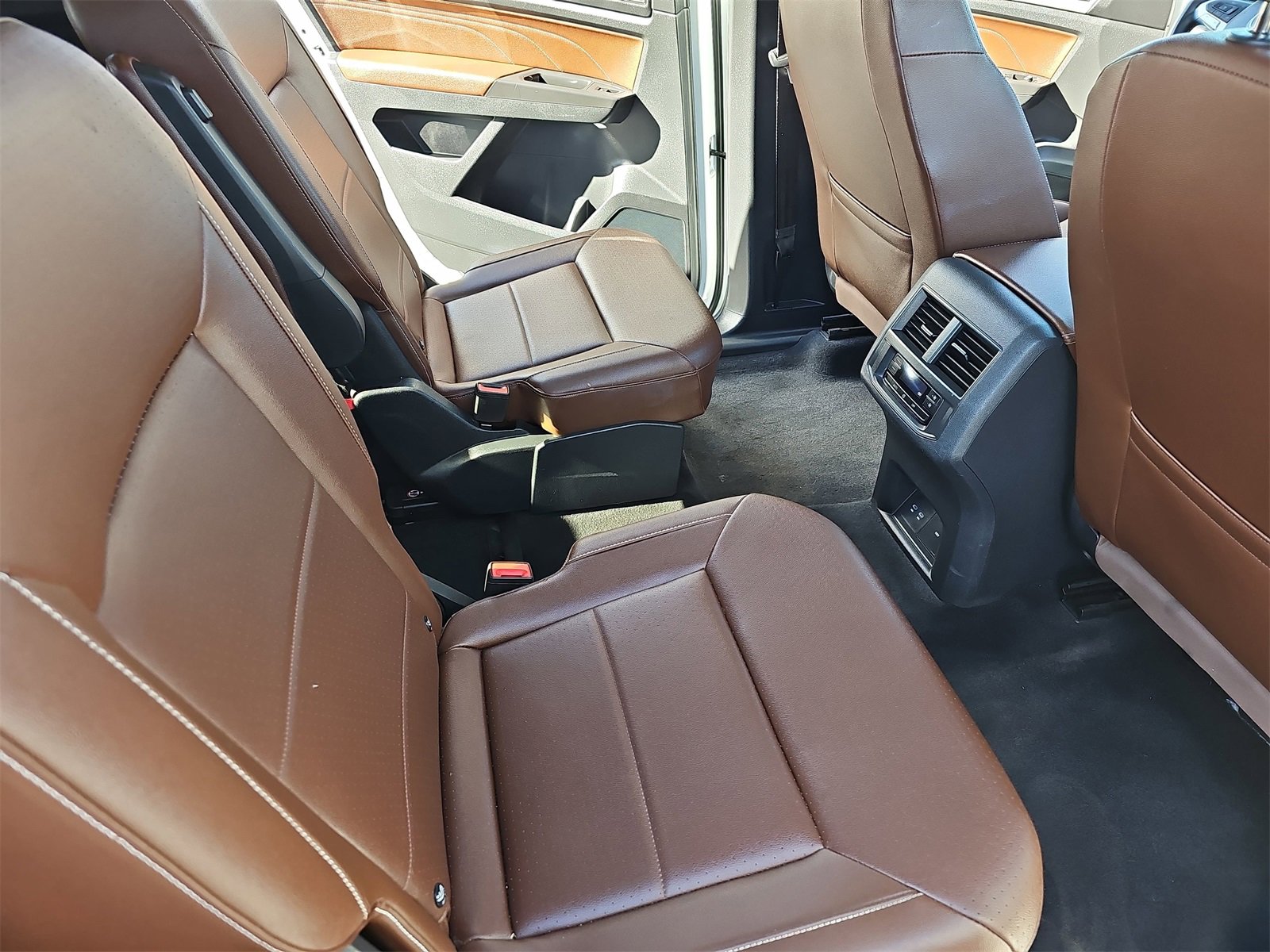 Used 2023 Volkswagen Atlas SE w/ Panoramic Sunroof Package image 11