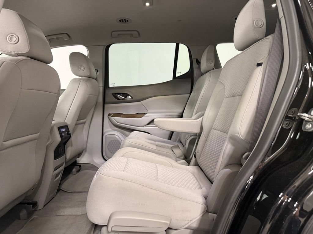 Used 2018 GMC Acadia SLE AWD/4WD image 10