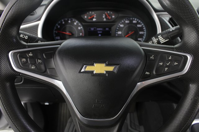 Used 2022 Chevrolet Malibu LT image 12