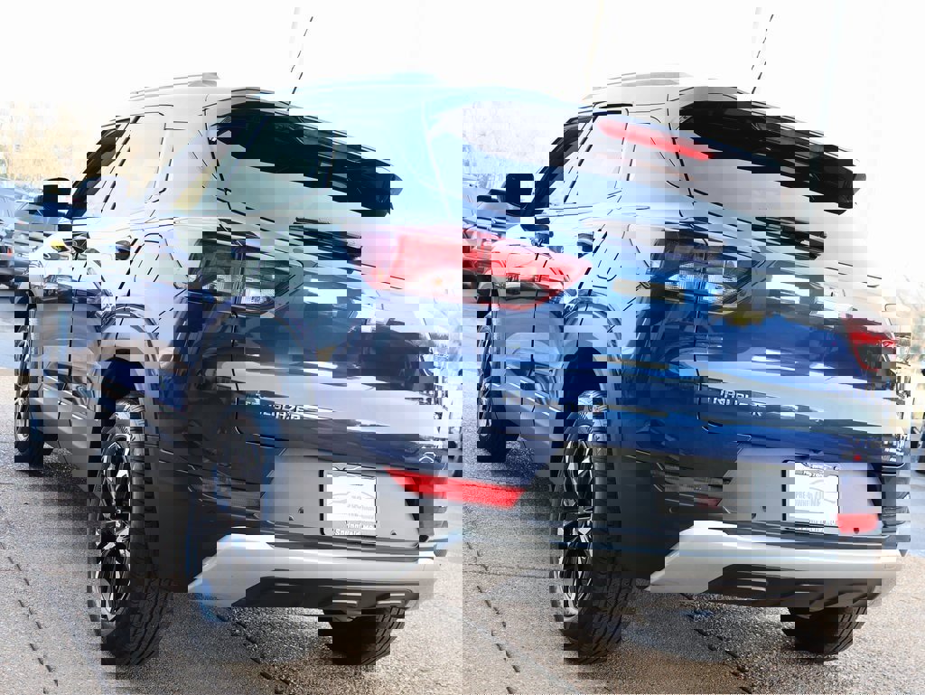 Used 2022 Chevrolet TrailBlazer LT w/ Driver Confidence Package image 4