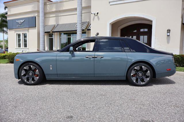 Certified 2023 Rolls-Royce Phantom Sedan image 3