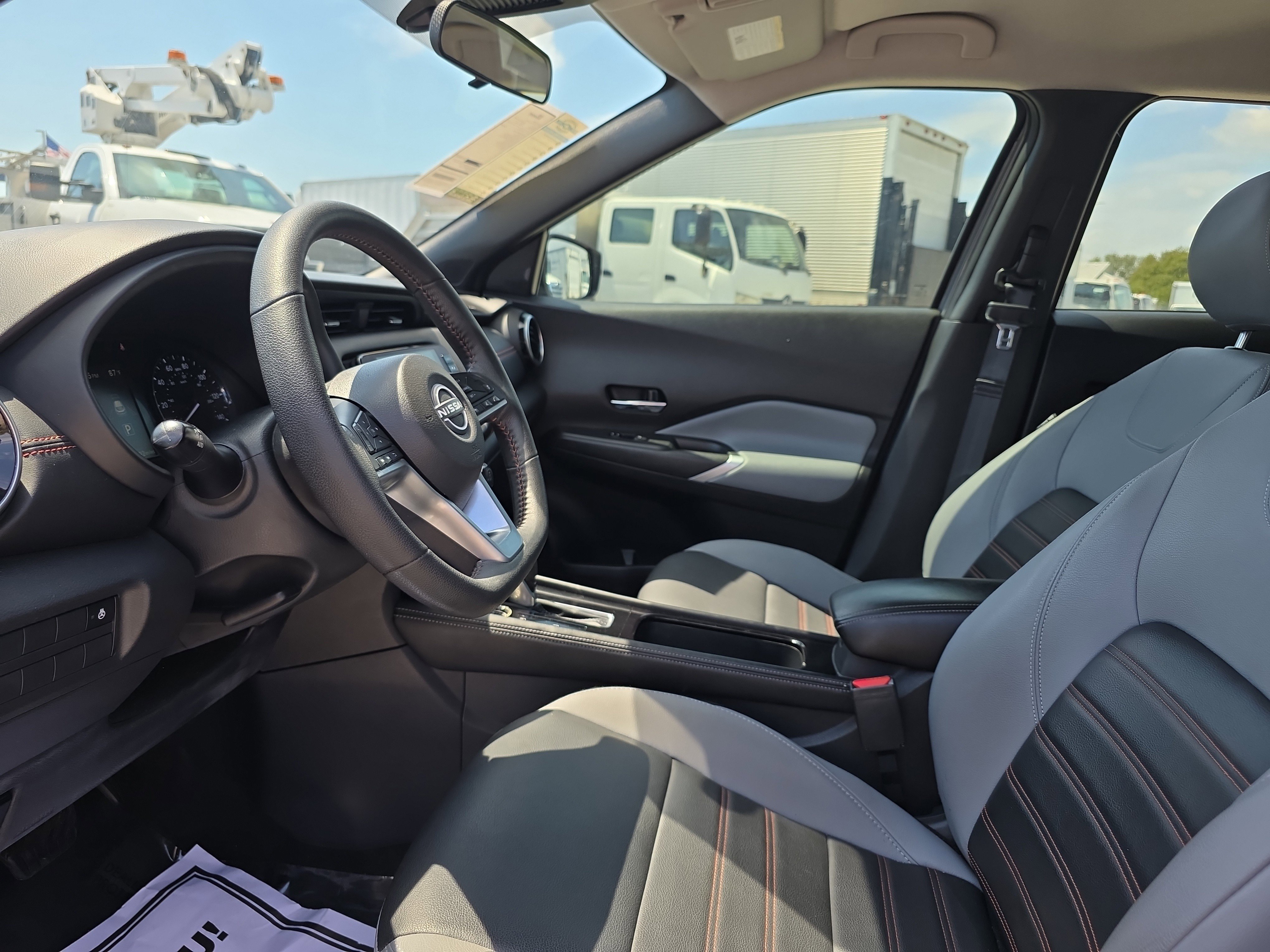 Used 2022 Nissan Kicks SR w/ Premium Package image 26