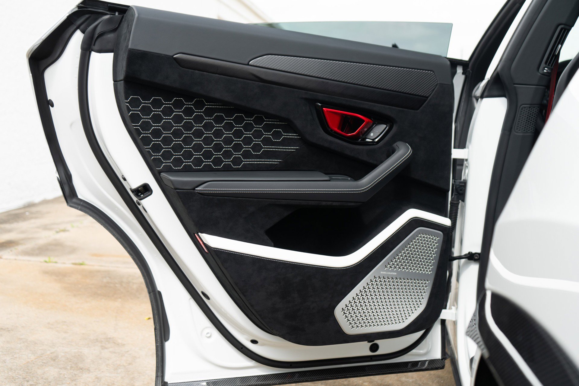 Used 2024 Lamborghini Urus Performante image 34