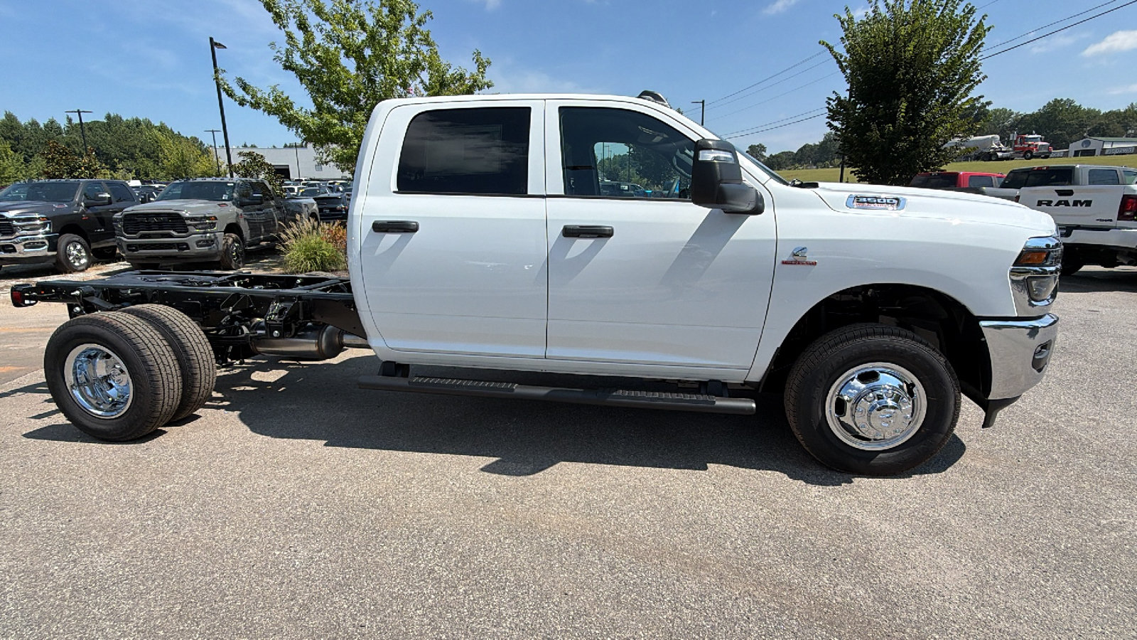 New 2027 RAM 3500 Tradesman w/ Chrome Appearance Group A AWD/4WD image 7