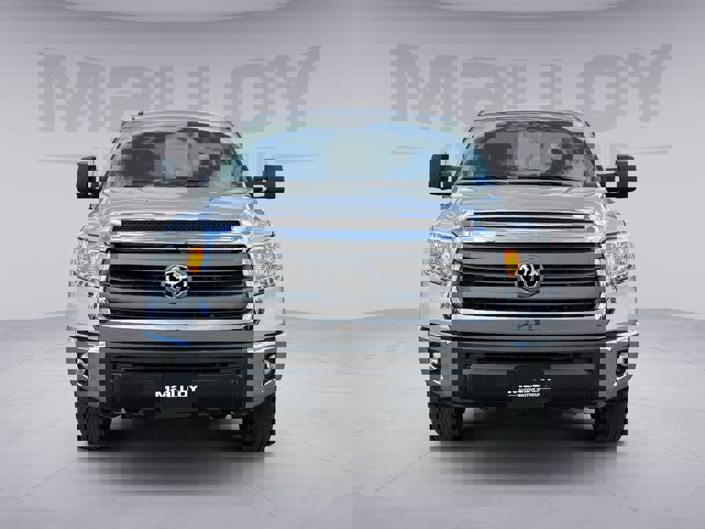 Used 2014 Toyota Tundra SR5 w/ SR5 Upgrade Package image 8