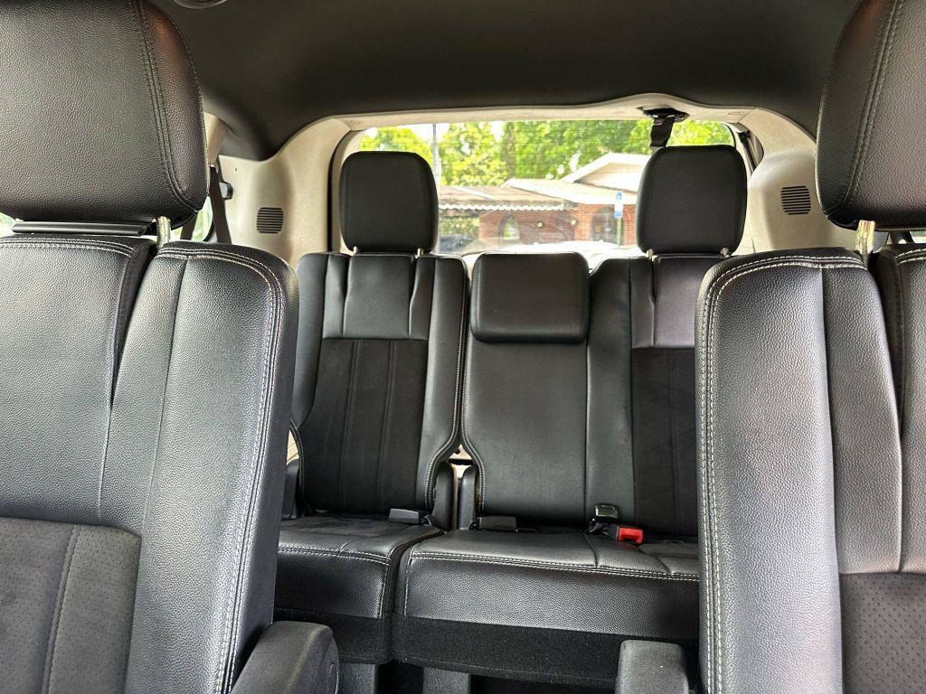 Used 2019 Dodge Grand Caravan SXT image 10