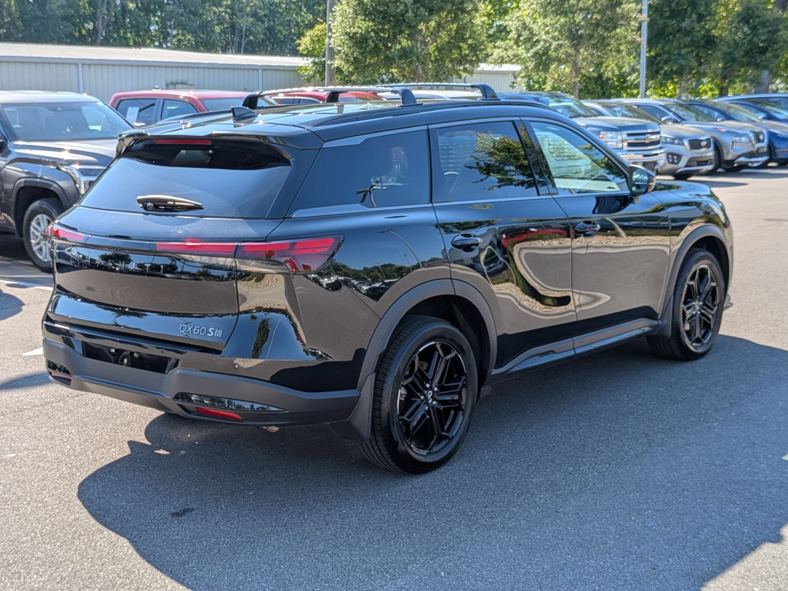 Used 2026 INFINITI QX60 Sport w/ Dark Cargo Package AWD/4WD image 3