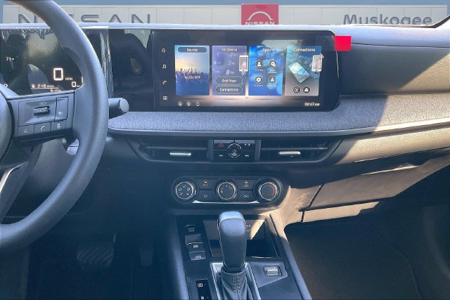 New 2027 Nissan Kicks S FWD image 11