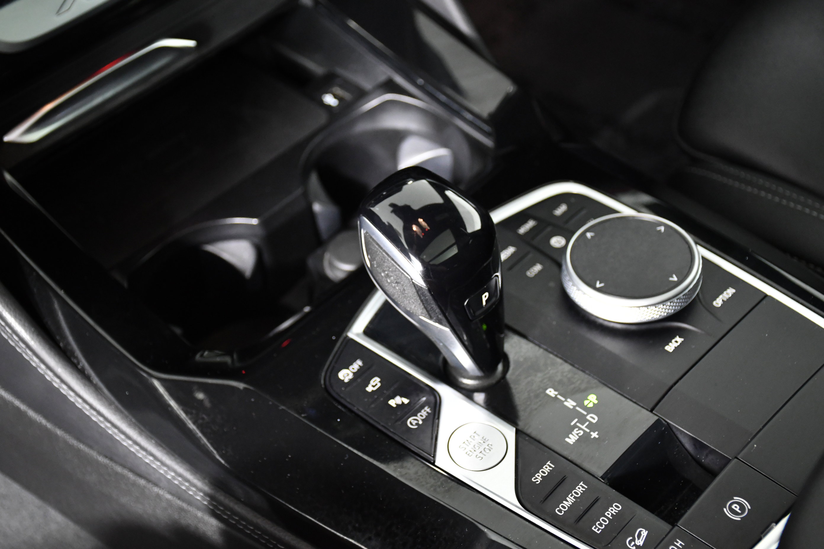 Used 2025 BMW X4 xDrive30i image 16