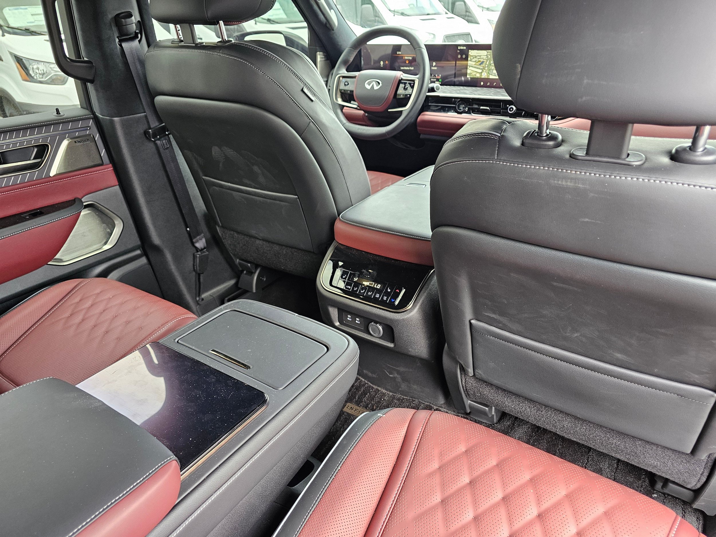 Used 2025 INFINITI QX80 Autograph AWD/4WD image 17