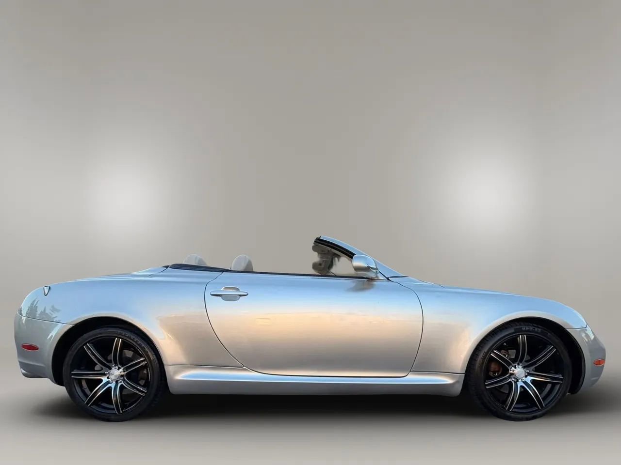 Used 2003 Lexus SC 430 Convertible RWD image 16