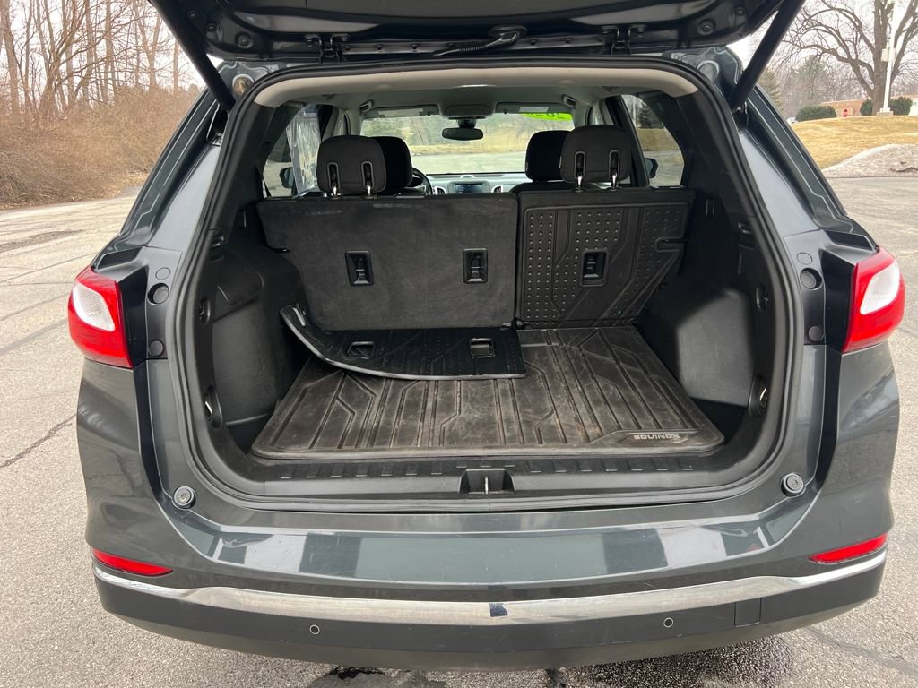 Used 2020 Chevrolet Equinox LT w/ Driver Convenience Package image 27
