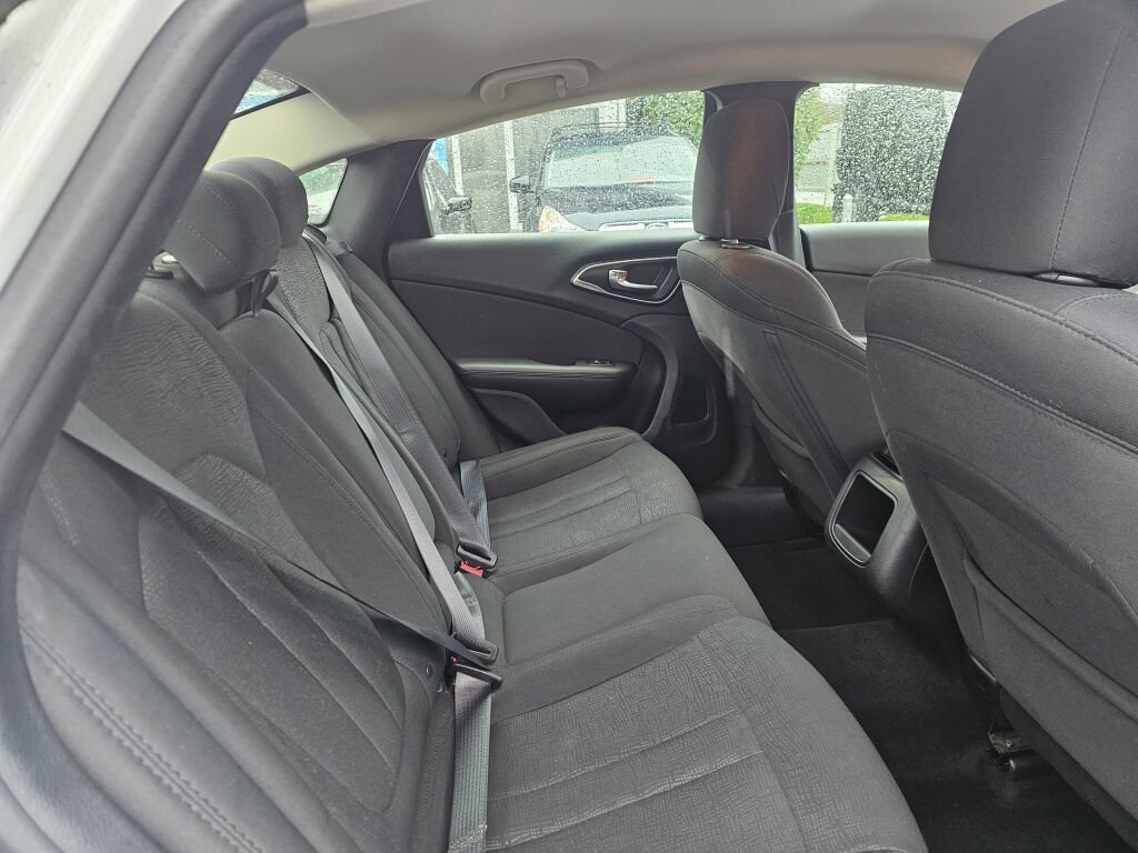 Used 2016 Chrysler 200 LX image 15