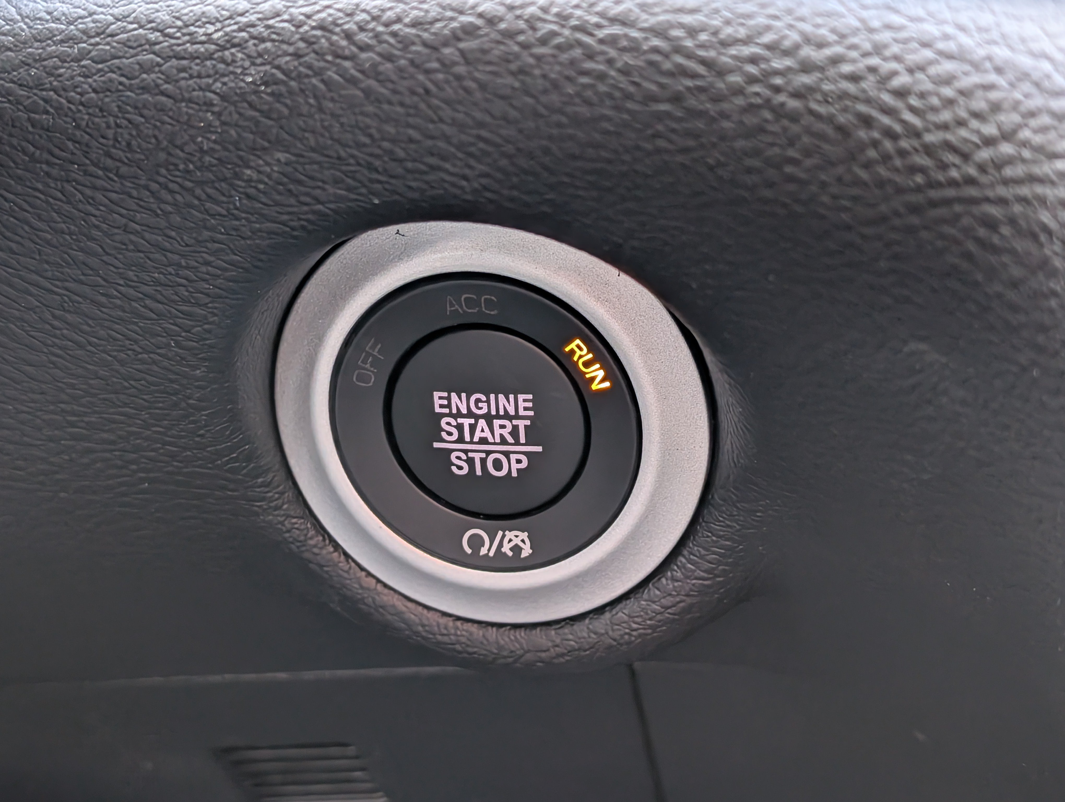 New 2026 Chrysler Voyager LX FWD image 25