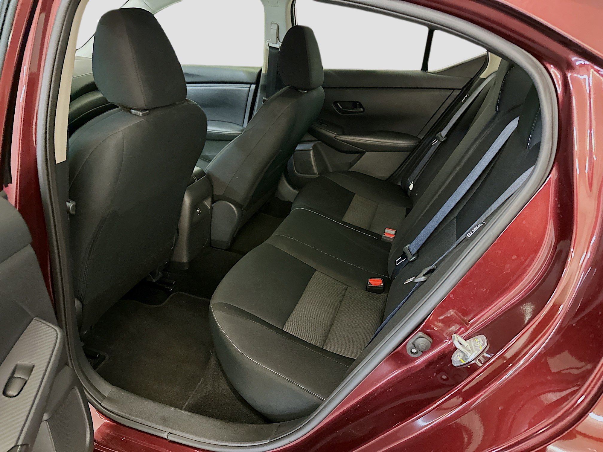 Used 2024 Nissan Sentra SV image 28