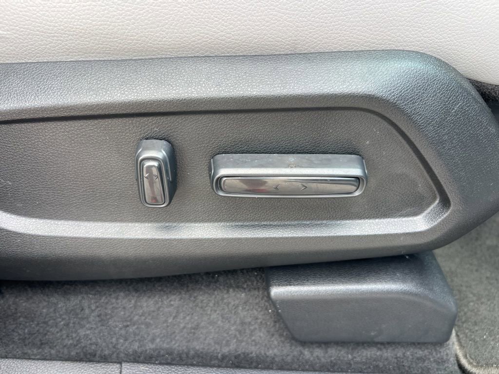 Used 2023 Honda Pilot Touring image 25