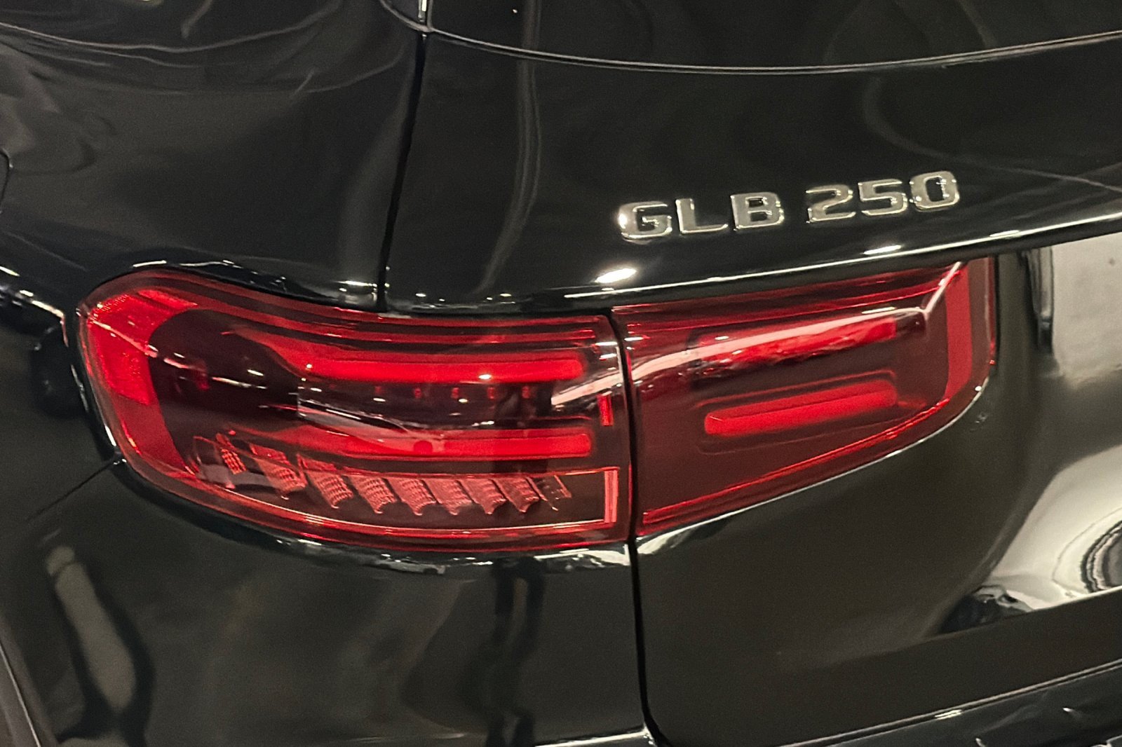 New 2026 Mercedes-Benz GLB 250 image 25