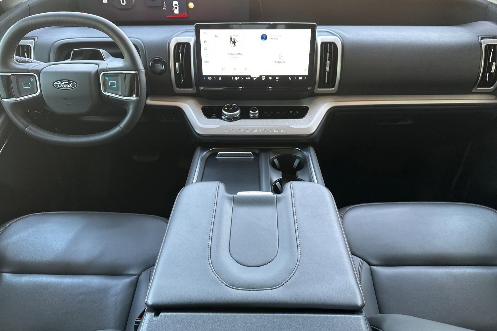 Used 2025 Ford Expedition Active image 13