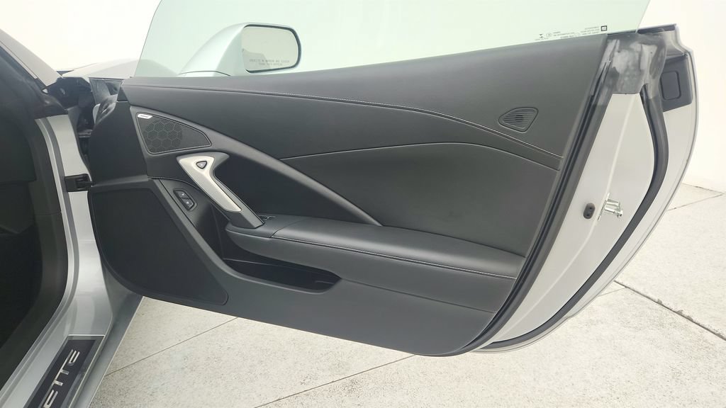 Certified 2019 Chevrolet Corvette Stingray Coupe w/ Carbon Flash Badge Package RWD image 27