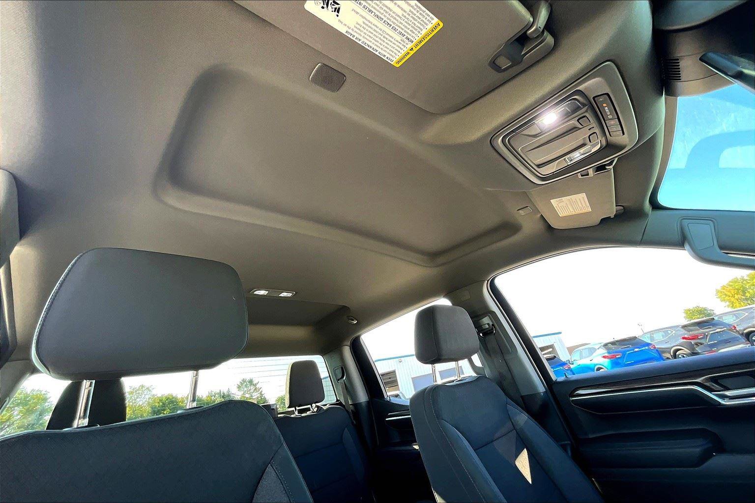 Used 2023 Chevrolet Silverado 1500 LT image 23