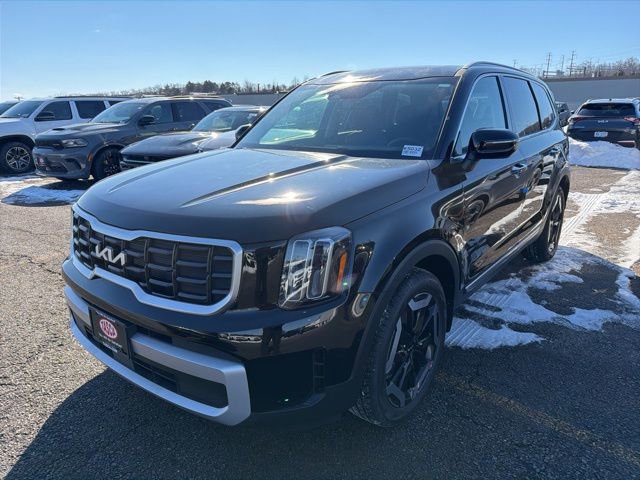 New 2025 Kia Telluride S image 2