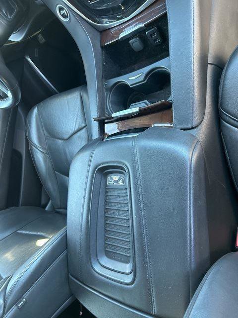 Used 2020 Cadillac Escalade ESV Luxury image 9