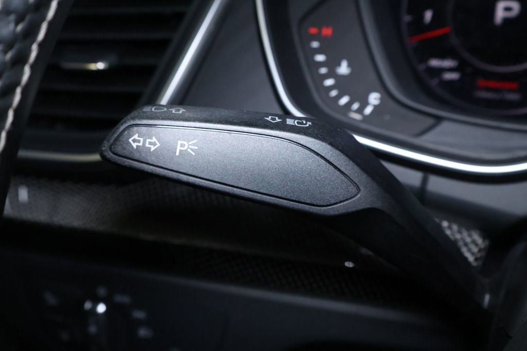 Used 2018 Audi SQ5 Premium Plus w/ S Sport Package image 26