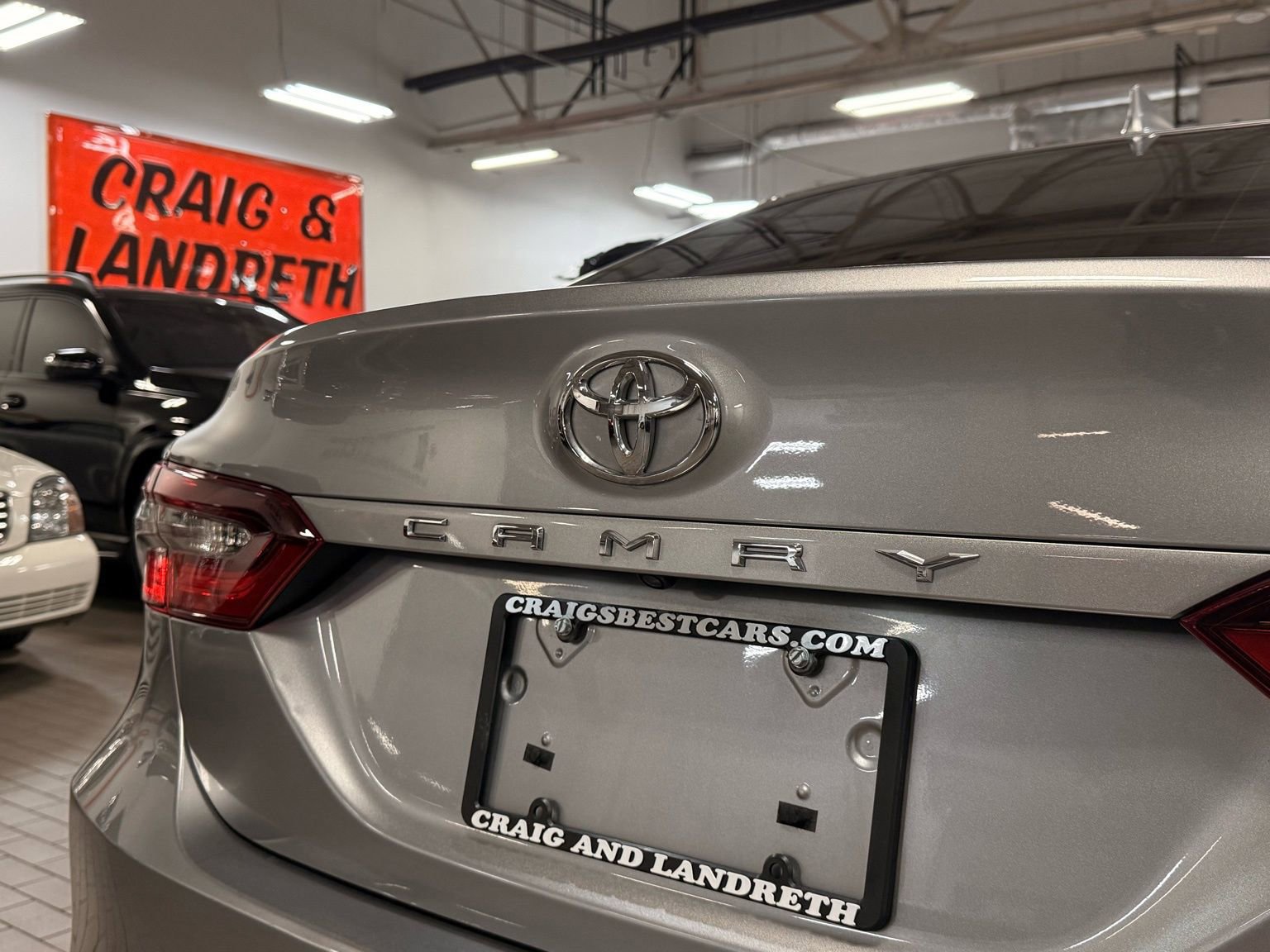 Used 2022 Toyota Camry LE image 10