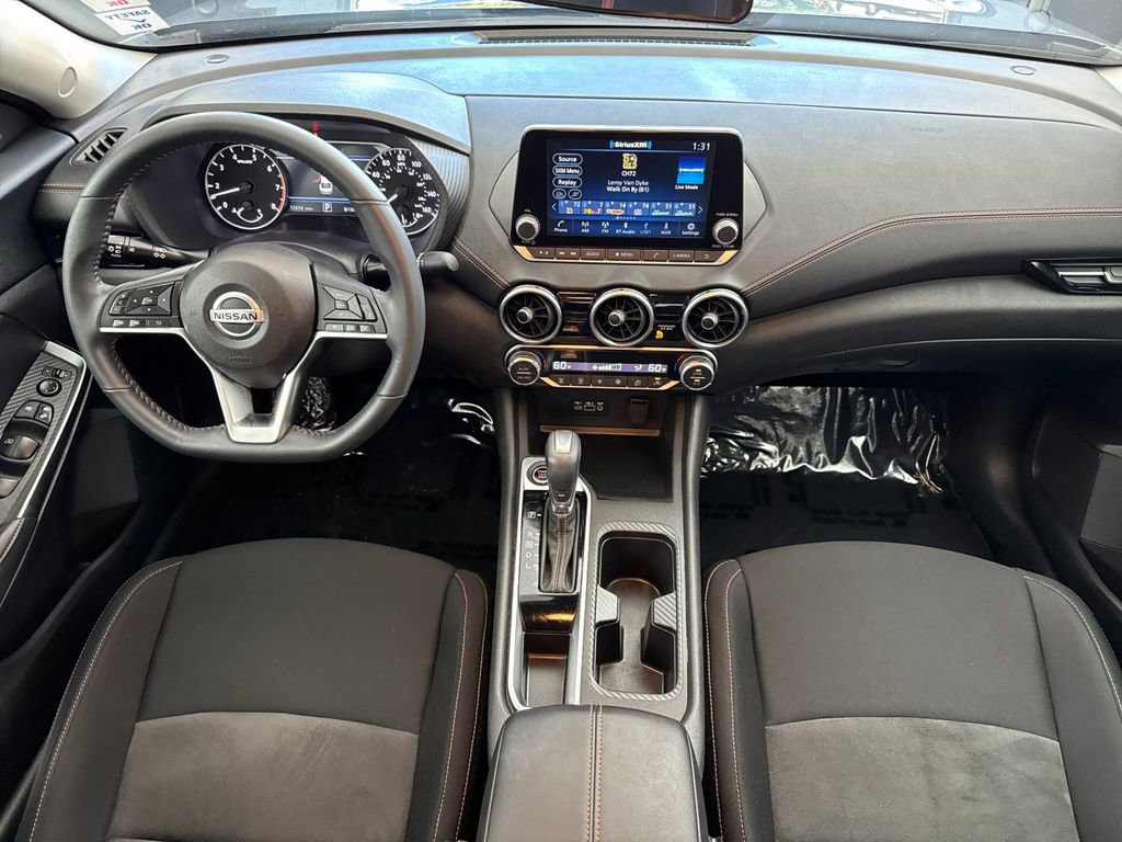 Used 2023 Nissan Sentra SR w/ Lighting Package FWD image 12