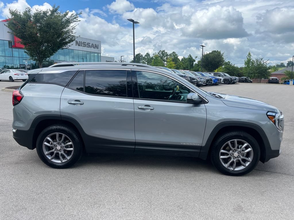 Used 2023 GMC Terrain SLT AWD/4WD image 7